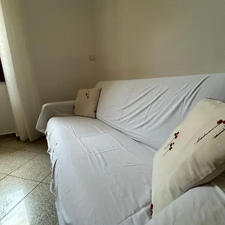 Adelina House أولبيا