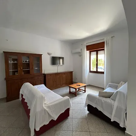 Nyaraló Adelina House